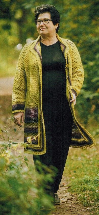 palto vyazannoe kryuchkom osennee - Вязаное пальто крючком для женщин схемы и описание